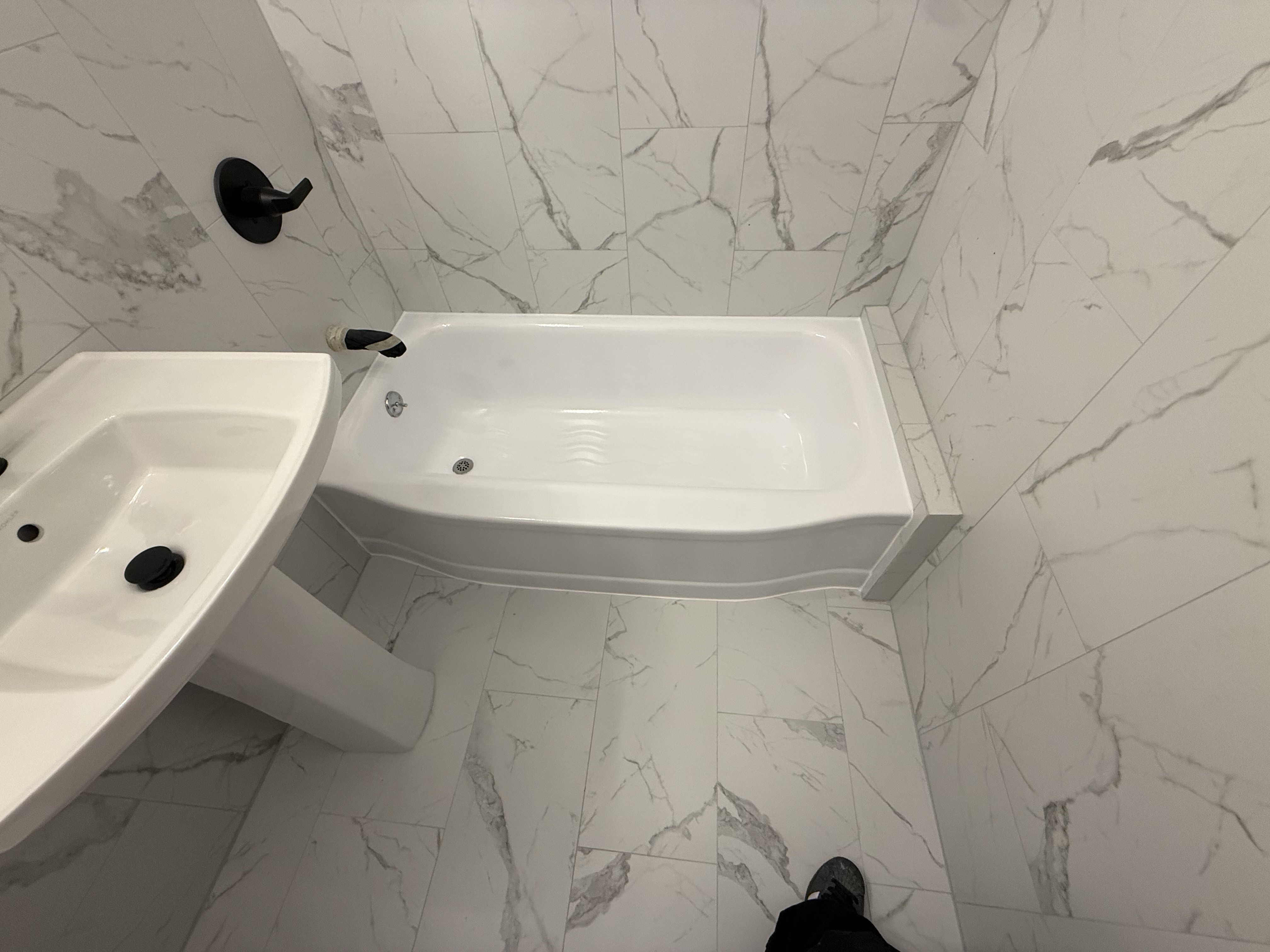 After porcelain bathtub refinishing