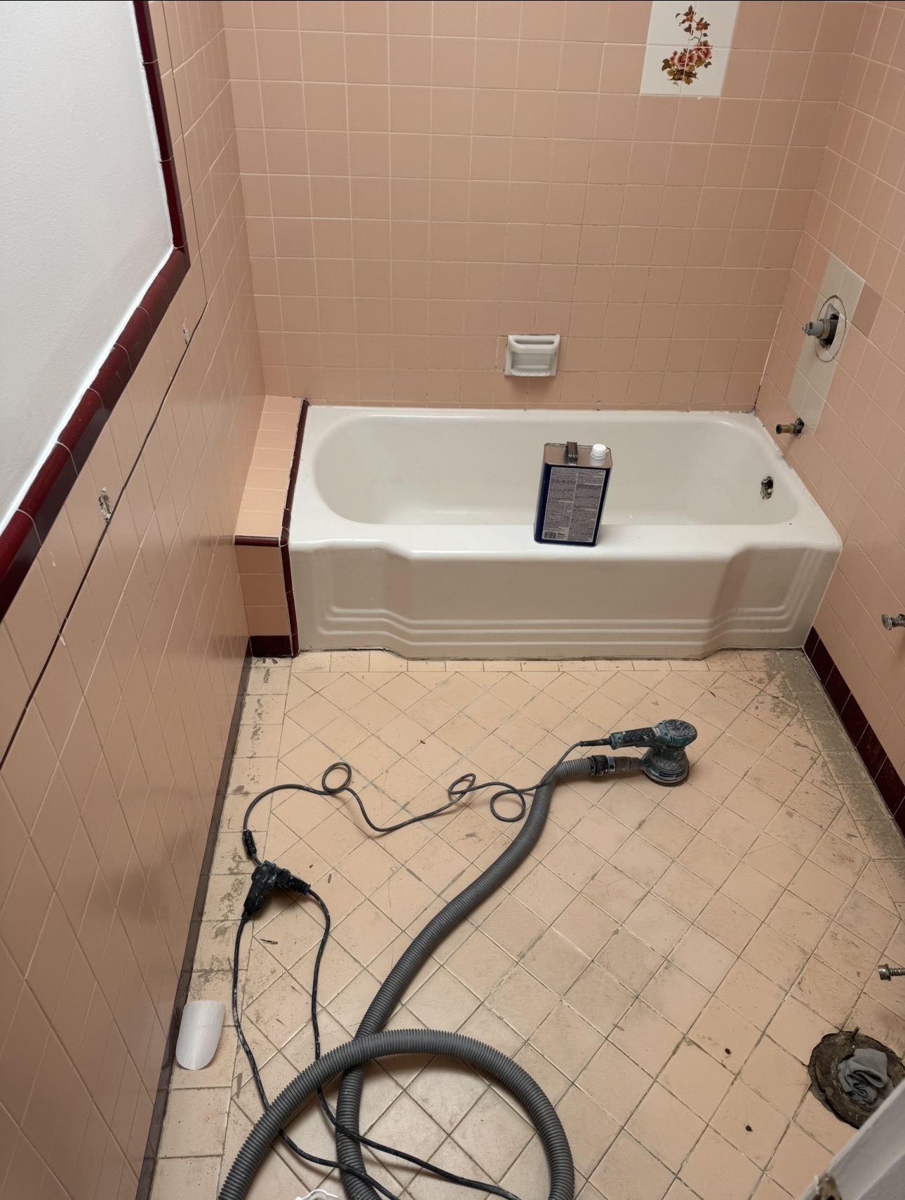 Before ceramic tile reglazing